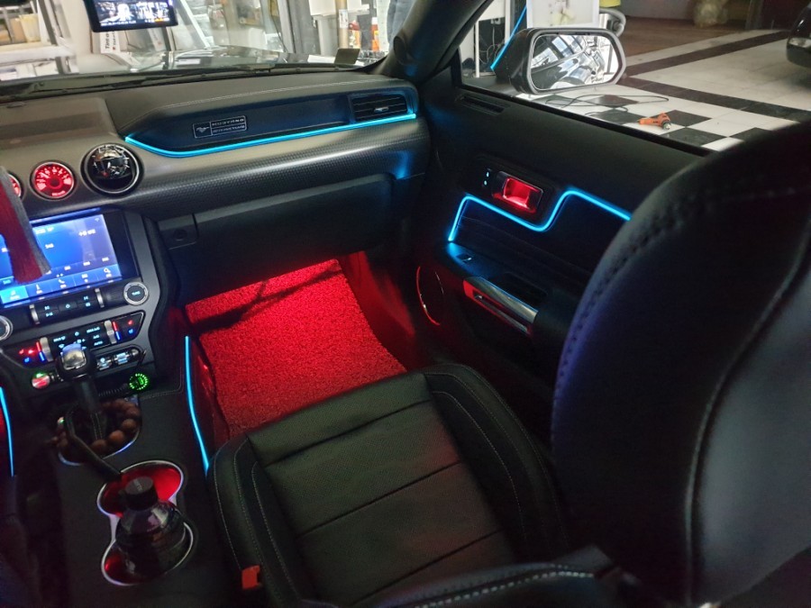 포드머스탱 인코브엠비언트 하나로 실내분위기를 바꿀수 있어요. / 천안,청주,세종,대전