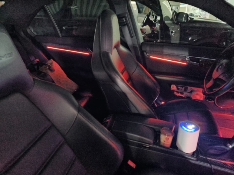 w204 c클래스 엠비언트 아크릴 엠비언트로 실내 분위기 바꿔보자