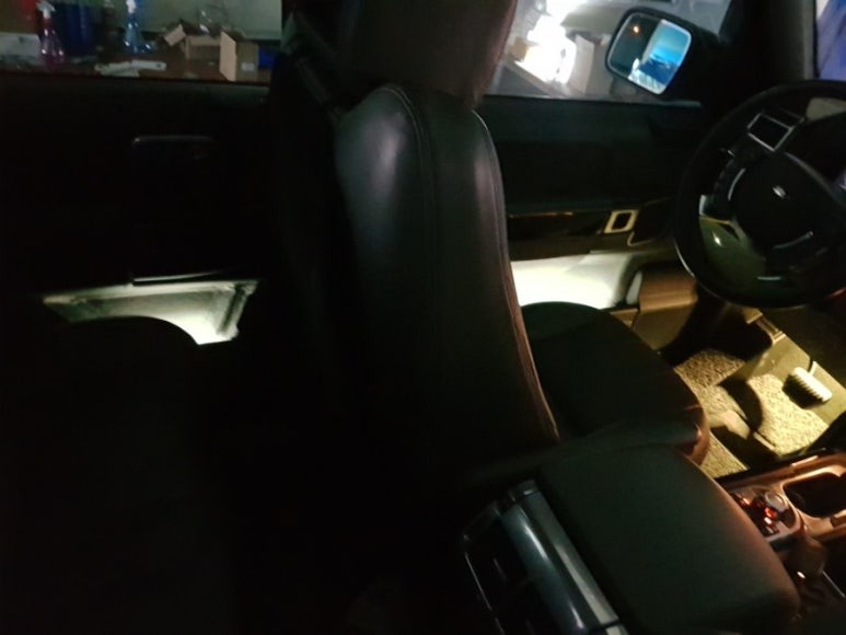 랜드로버 레인지로버 l322 엠비언트 튜닝으로 실내 분위기가 이렇게 바뀌어요 / 남양주, 노원, 하남, 송파