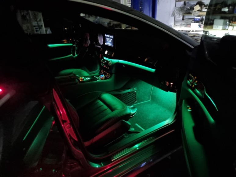 벤츠 W218 순정 엠비언트 풀컬러 광량 업그레이드 가즈아 / 남양주, 노원, 하남, 송파