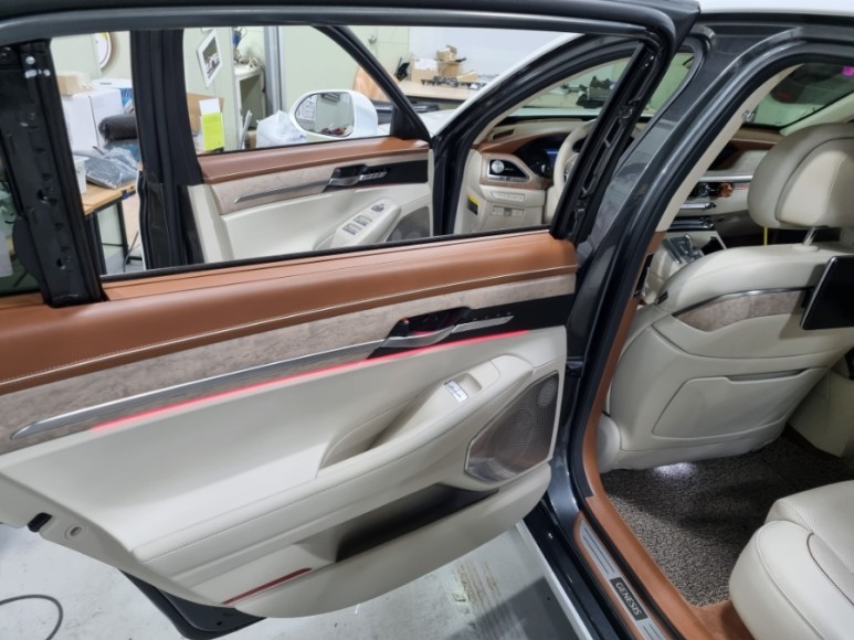 제네시스 g90 순정 엠비언트 밝기 어쩔꺼야? 이건 너무 하잖아 ㅡㅡ / 남양주, 노원, 하남, 송파